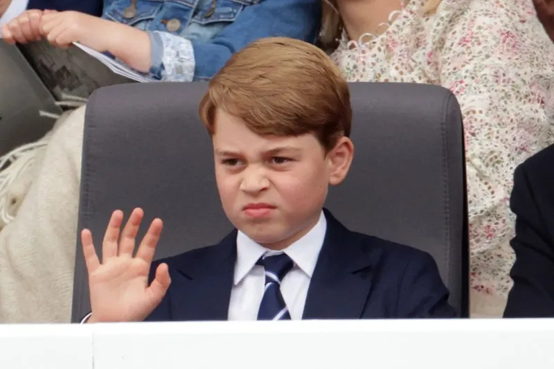Принц Джордж, 11 лет, удивил новым образом на параде Trooping the Colour
