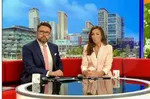 Фанаты BBC Breakfast недовольны: звезда "Предателей" неожиданно начинает петь во время эфира