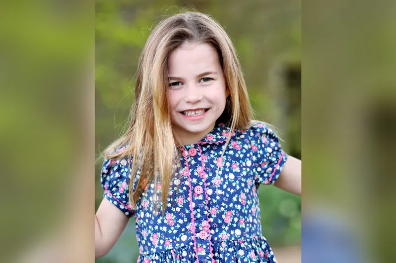 Татлер вспоминает жизнь маленькой принцессы Шарлотты в фотографиях, по случаю ее 9-летия