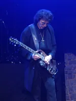 Тони Айомми из Black Sabbath высказал опасения по поводу возвращения Оззи Осборна на сцену в последний раз