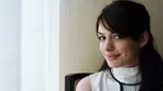 Анн Хэтэуэй демонстрирует безупречную кожу в Нью-Йорке на фоне слухов о пластической хирургии