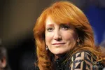 Патти Скиалфа на редком выступлении на трибьюте Линде Ронстадт в Нэшвилле