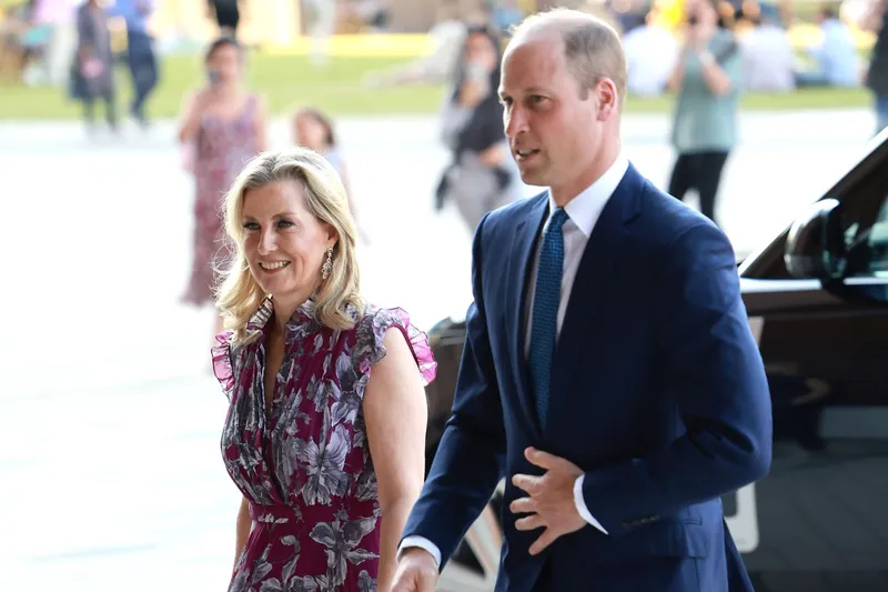 Принц Уильям и его тетя Софи поделились трогательным моментом на балконе дворца во время парада Trooping the Colour