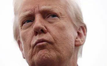 Трамп поддерживает «ГОРЯЧУЮ» Сидни Суини на фоне скандала с рекламой American Eagle и заявляет, что Тейлор Свифт «больше не в тренде»