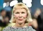 Звезда "Спасателей Малибу" выглядит хрупкой после операции по удалению груди в борьбе с раком