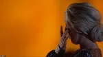 Шеридан Смит не сдерживает слез на эмоциональной премьере "Я сражался с законом", присоединившись к Анн Минг, которую она играет в драме