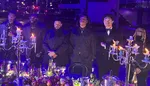 Джей-Зи выступил на церемонии вручения премии «Тони» с Алишей Киз, но не вышел на сцену, чем шокировал фанатов