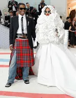 Рианна с беременным животиком перед Мет Гала 2025: A$AP Rocky подтвердил, что у них будет третий ребенок