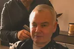 Эймон Холмс не сдерживает слез, вспоминая покойного отца в трогательном подкасте