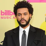 The Weeknd жертвует 1 миллион долларов на помощь пострадавшим от пожаров в Лос-Анджелесе после отмены концерта на Rose Bowl