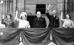 Воспоминания королевы Елизаветы о Дне Победы: 80 лет спустя и тайный выход из дворца