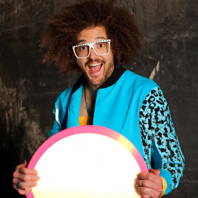 Рэпер Redfoo из США наслаждается вечером на турнире United Cup в Сиднее