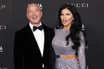 Джефф Безос и Лорен Санчес сталкиваются с растущей критикой из-за роскошной свадьбы