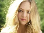 Аманда Холден в шоке от встречи с двойником в эфире Heart Radio
