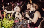 Дочь Кейт Уинслет Миа Триплетон и Скарлетт Йоханссон: удивительное сходство в одинаковых платьях