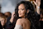 Сын Рианны Райот в мини-версии Dior на красной дорожке премьеры "Смурфиков"