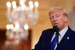 Трамп отвергает ответственность за отмену 'Late Show' и увольнение Стивена Колберта