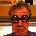 Необычная причина, по которой туристы из Китая стремятся на ферму Diddly Squat, связанная с Джереми Кларксоном