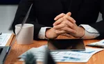 Эксперт по языку тела раскрывает значение связи между принцессой Шарлоттой и принцессой Кейт в стиле "лебедя"