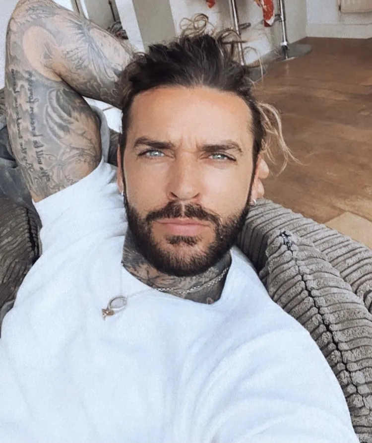 Пара из TOWIE рассталась после семи лет вместе: знаменитые друзья поддерживают