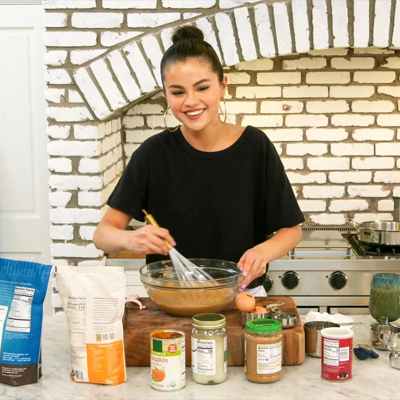Селена Гомес готовит новое кулинарное шоу для Food Network