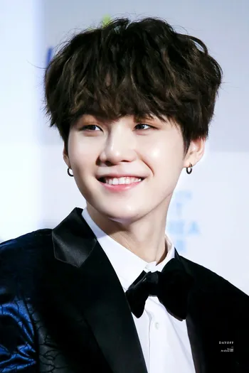 Участник группы BTS Suga оштрафован на $11,000 за инцидент с пьяным управлением электросамоката: Yonhap