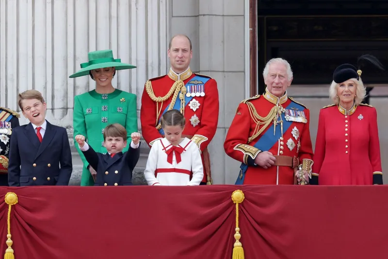 Лучшие наряды на параде Trooping the Colour: от принцессы Дианы до Кейт Миддлтон