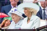 Королева Камилла неожиданно появилась на книжной выставке в Лондоне