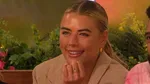 "Шок на Love Island: Ронни целует Каз всего через несколько минут после поцелуя с другой участницей"