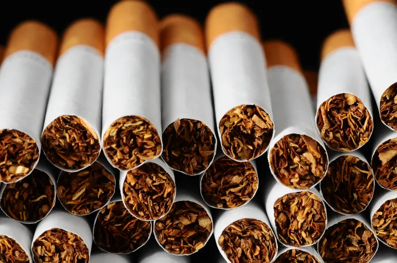 По всему миру снижается потребление табака, но крупные табачные компании борются, чтобы изменить эту тенденцию, заявляет ВОЗ