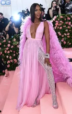 Наоми Кэмпбелл не сможет посетить Met Gala после 21-го участия на главном модном событии