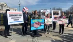 Протесты против капитализма: демонстрации против свадьбы Джеффа Безоса и Лорен Санчес в Венеции на фоне звездного прибытия