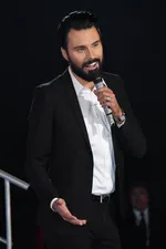 Райлан Кларк не сдерживает слез, делясь эмоциями от регенерации Доктора Кто