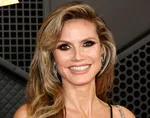 Хайди Клум в откровенном платье Ellie Saab на мероприятии с мужем Тома: стиль и элегантность в 51 год