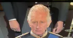 Момент, когда король Чарльз получает корону Шотландии на коронации