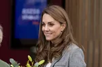 Кейт Миддлтон в стильном костюме от Виктории Бекхэм: где купить аналогичный наряд?