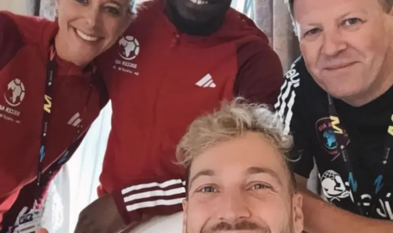 Сэм Томпсон отказался от участия в матче Soccer Aid после неловкой тренировки с Луисом Томлинсоном