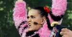 Кэти Перри шокирует фанатов, ударив игрушку Лабубу из рук зрителя на концерте в Австралии на фоне слухов о разрыве с Орландо Блумом