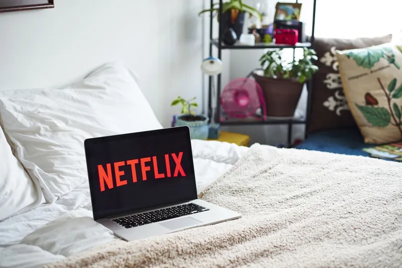 Звезда Netflix раскрывает, сколько заработала на сделке с недвижимостью за 75 миллионов долларов и как тратит свои деньги