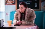 Звезда "EastEnders" изменилась до неузнаваемости спустя 12 лет после работы в сериале, пока ее новое шоу на ITV закрыли