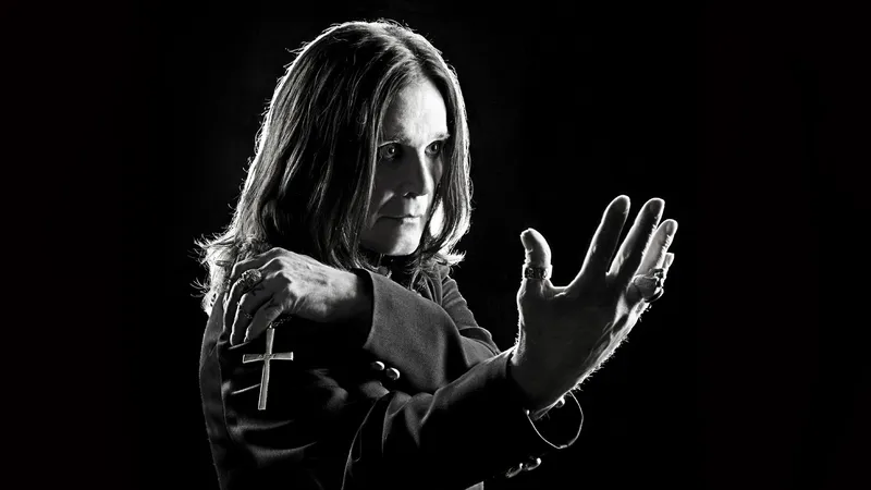 Семья Оззи Осборна: Жена Шарон и шесть детей рок-звезды из Black Sabbath