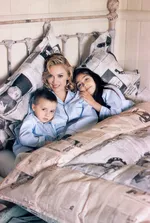 Звезда с известными родителями, работавшая с Мадонной и Мэг Райан, связана с Хью Джекманом: кто это?