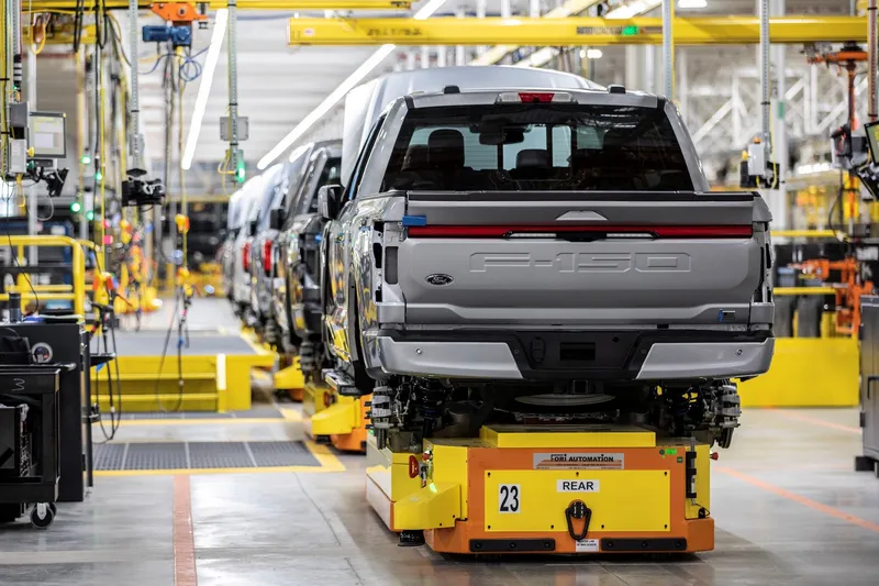 Ford сокращает производство F-150 Lightning из-за слабого роста продаж электромобилей, который оказался ниже ожидаемого