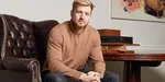Эмоциональный момент: Сэм Томпсон собрал более £1 миллиона для ЮНИСЕФ, завершив четвертый день марафона