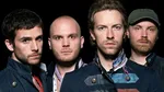Крис Мартин из Coldplay шутит о скандале с поцелуем CEO астронома во время предложения на концерте