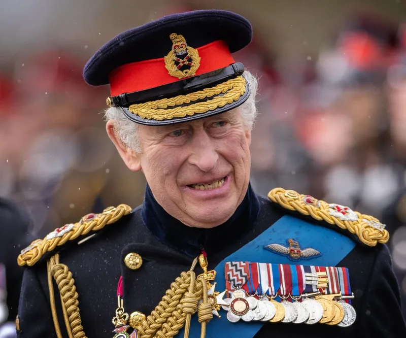 Король Чарльз празднует два дня рождения из-за королевской традиции 