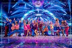 "Шоу Strictly Come Dancing снова теряет рейтинги."