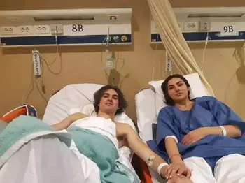 Невеста и жених были в шоке после вандализма на свадебной площадке: что произошло дальше, тронуло их до слез